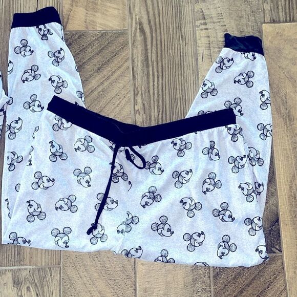 Disney (Mickey Mouse) 2 pc pajama’s set - Picture 3 of 5